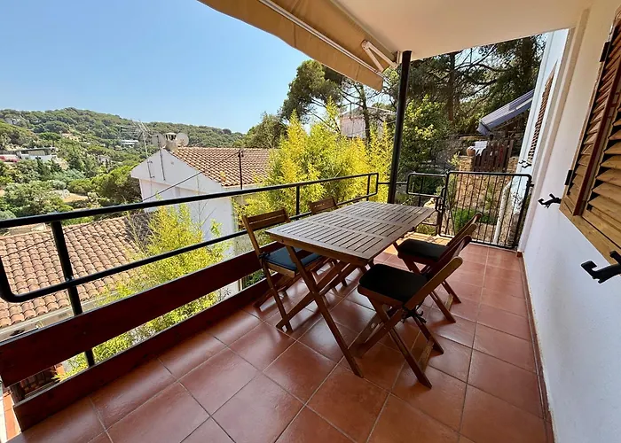 Quiet Cala Canyellas