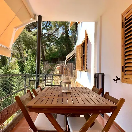 Quiet Cala Canyellas Apartment Lloret de Mar