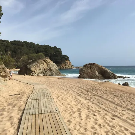Quiet Cala Canyellas Apartment