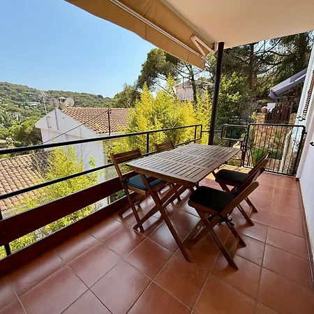 Quiet Cala Canyellas